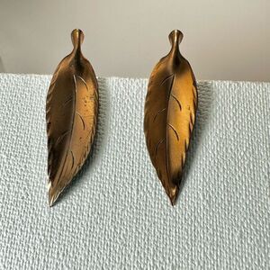 Stuart NYE Sterling silver copper leaf  clip on earrings